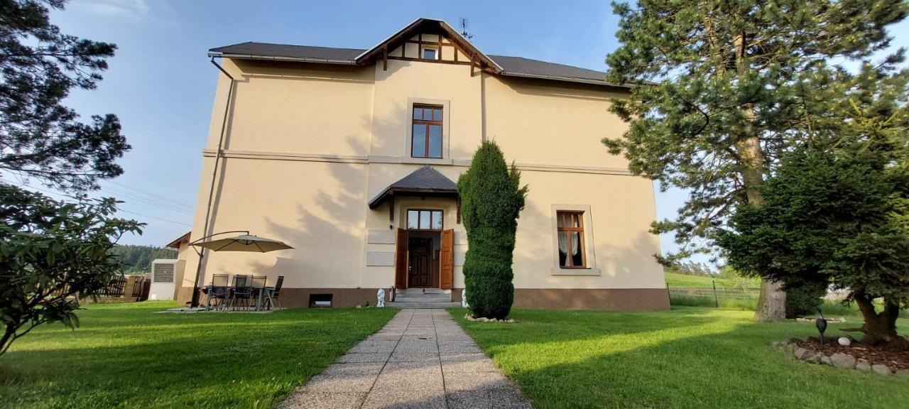 Sulcburg Appartement Cetenov Buitenkant foto